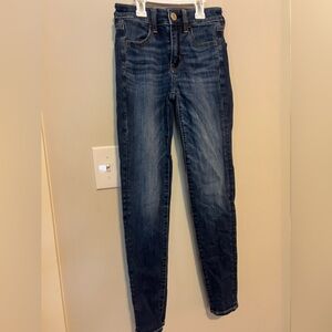 American Eagle Jeans in EXCELLENT CONDITION! Size 00